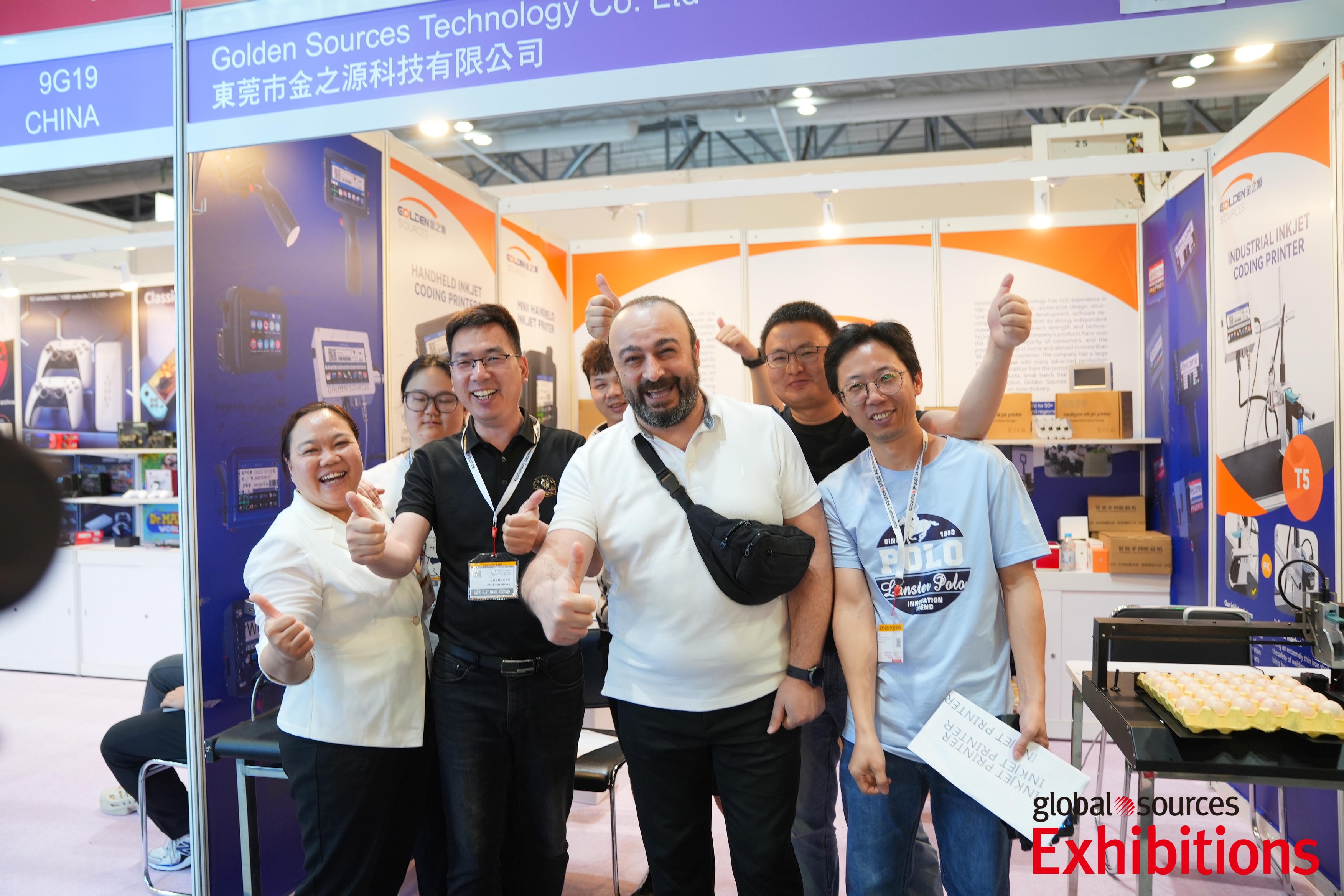 环球资源 O2O 服务，强劲助力香港展买卖双方合作，快来听听展商分享！